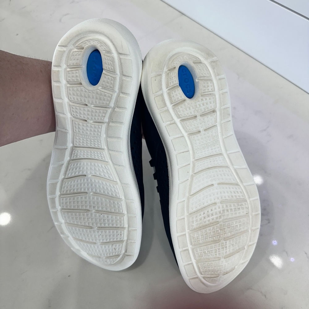 EUC/Like New Crocs LiteRide Pacer Sneakers - Picture 4 of 5